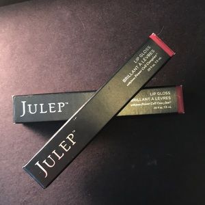 💄💋•JULEP Lip Gloss Set!!! •💋💄